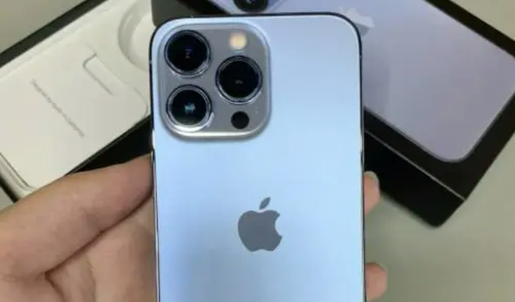 苹果手机13屏幕多大尺寸？iPhone 13系列的尺寸有多大